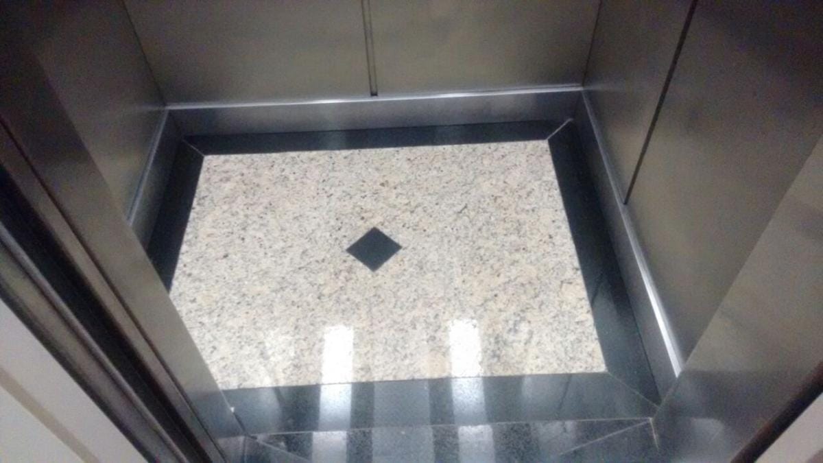 Piso de elevador recartilhado, tipo chão de ônibus, antiderrapante