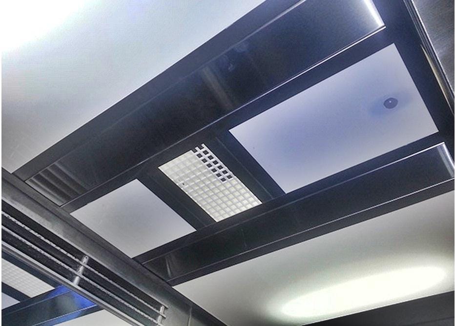 Subteto padrão com ventilador tipo colmeia